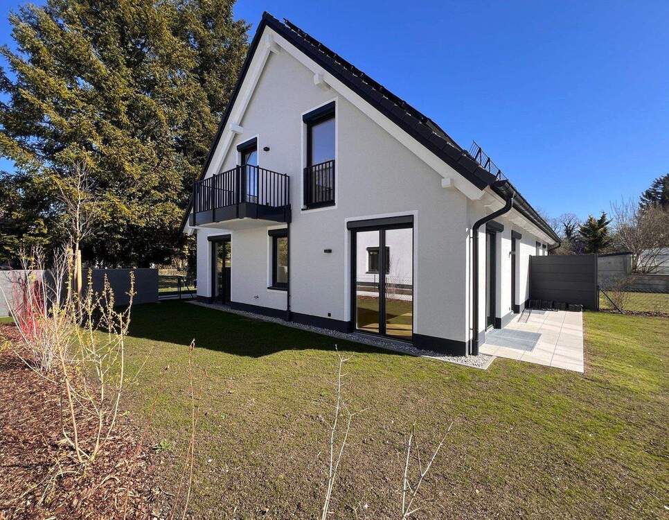 Thumbnail-Familiengerechte Neubau-Doppelhaushälfte mit wohnlich ausgebautem Souterrain und großem Garten