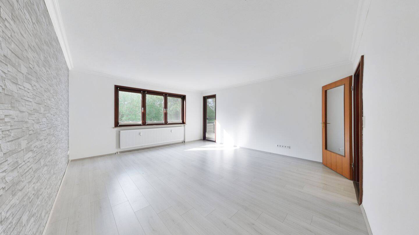 Thumbnail-Attraktive 3-Zimmer-Eigentumswohnung mit Balkon - modernisiert & bezugsfrei