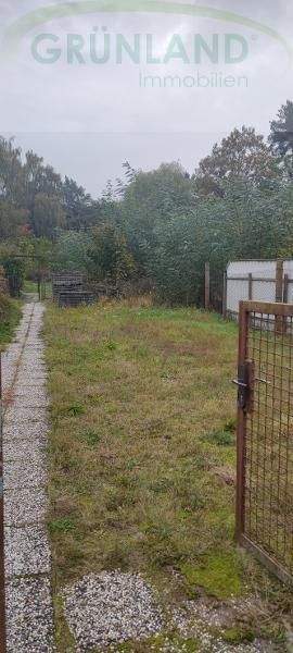 Thumbnail-*Großzügiges Baugrundstück am Waldrand zu verkaufen*!