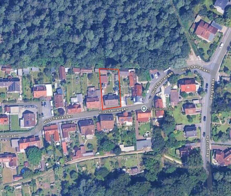 Thumbnail-Grundstück am Waldrand mit Altbestand