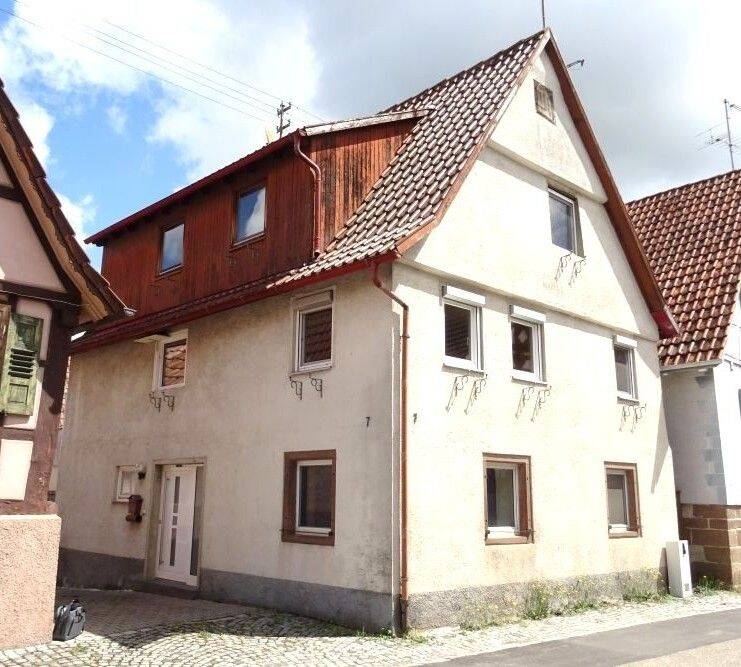 Thumbnail-Älteres Dorfhaus mit viel Platz, Scheune und 2 Garagen