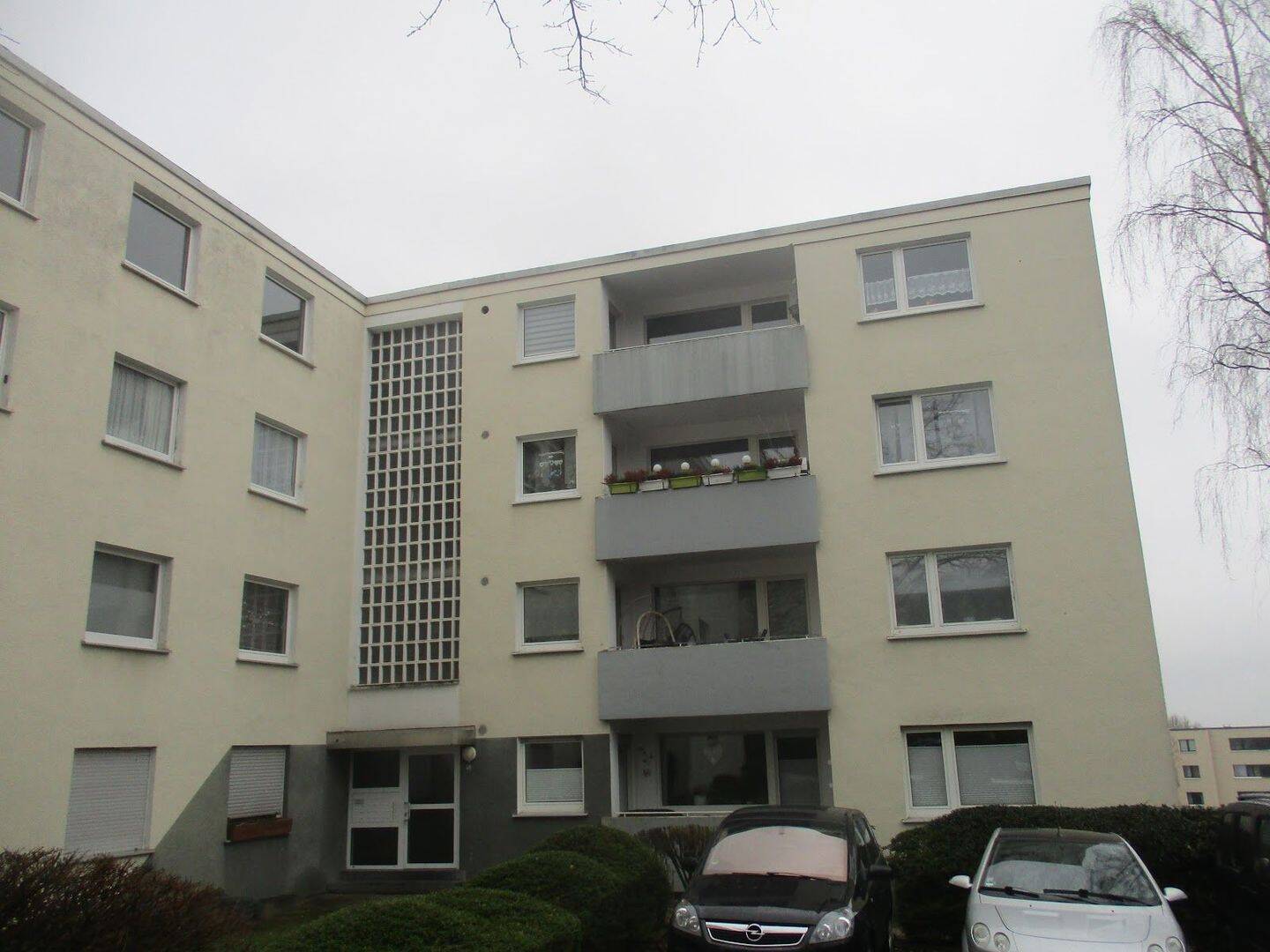 Thumbnail-3 Zimmer mit Balkon u. EBK, neu renoviert, 2. OG, Fröndenberg-Mühlenberg, Paul-Löbe-Straße 34