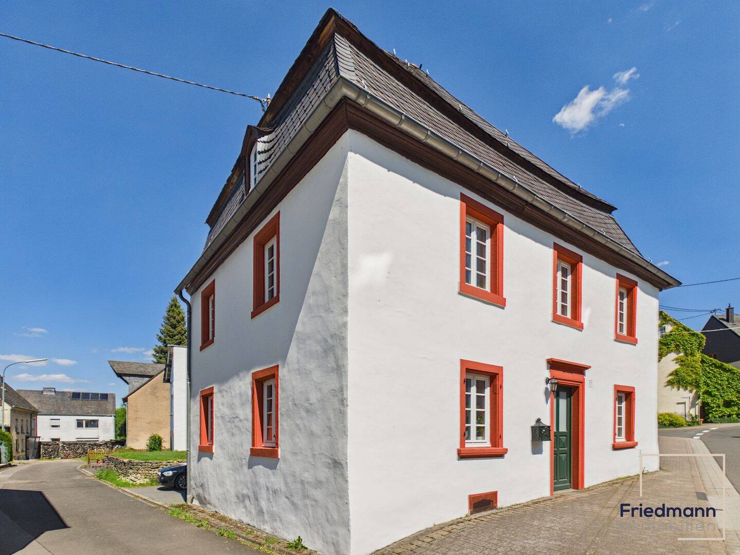 Thumbnail-Historischer Charme: saniertes, denkmalgeschütztes Einfamilienhaus mit vielseitigem Raumangebot