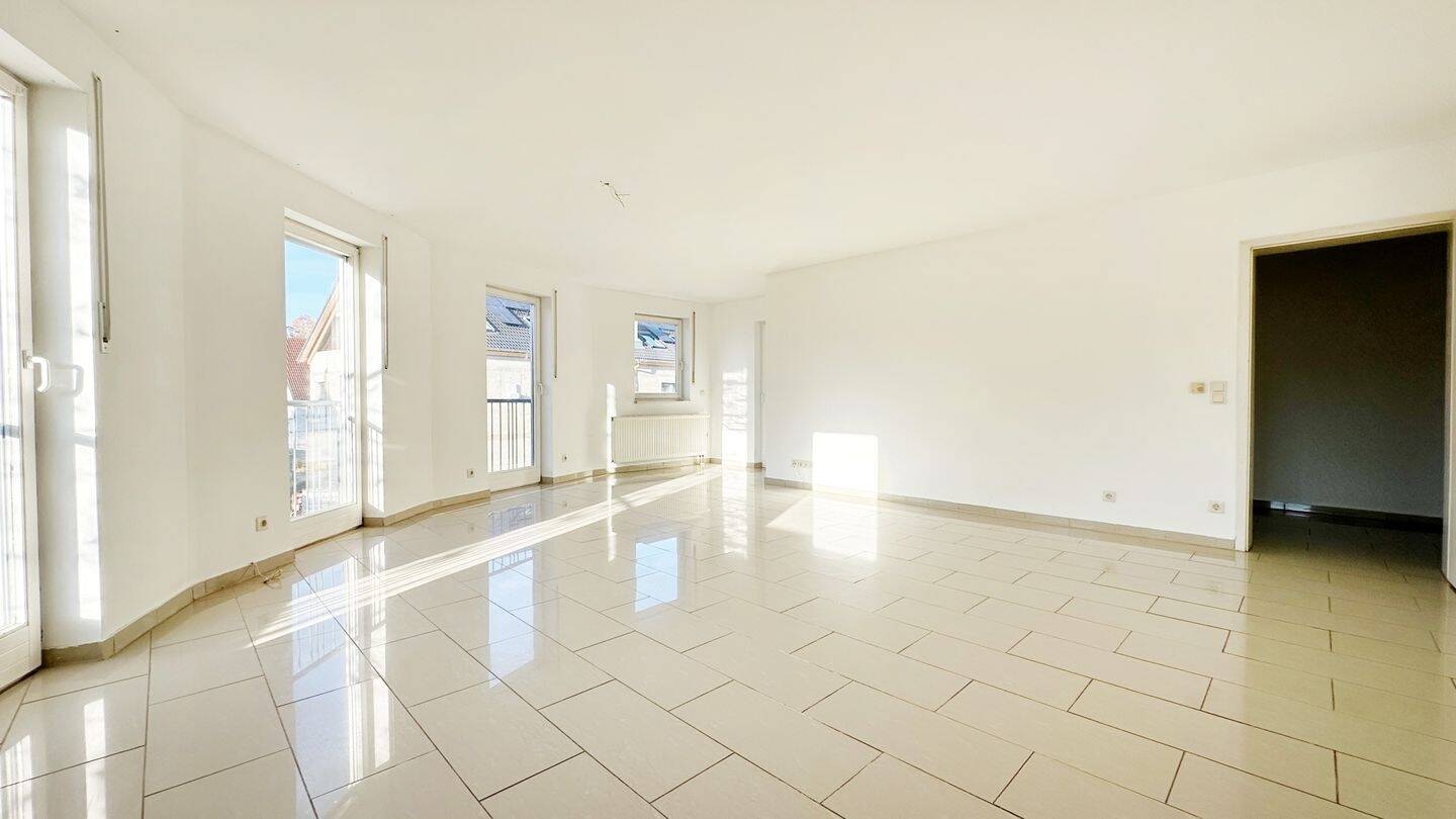 Thumbnail-Stilvoll wohnen mit Loggia Lichtdurchflutete 3,5-Zimmer-Wohnung im 1. OG