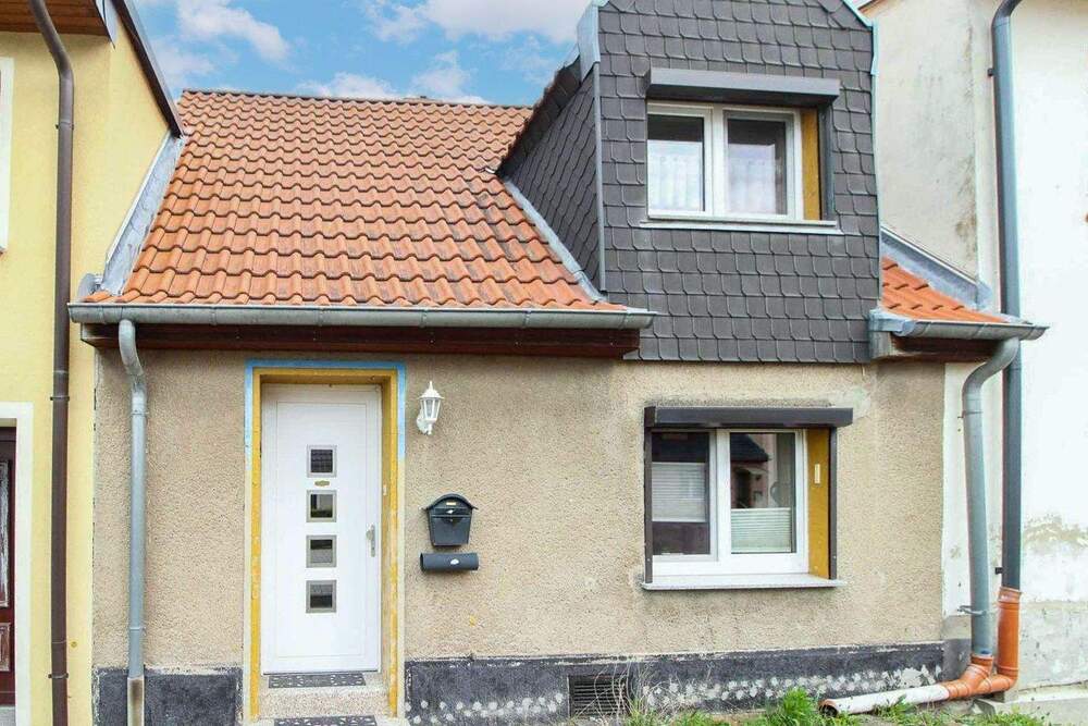 Thumbnail-Charmantes Reihenmittelhaus mit Potenzial in Bernburg (Saale)