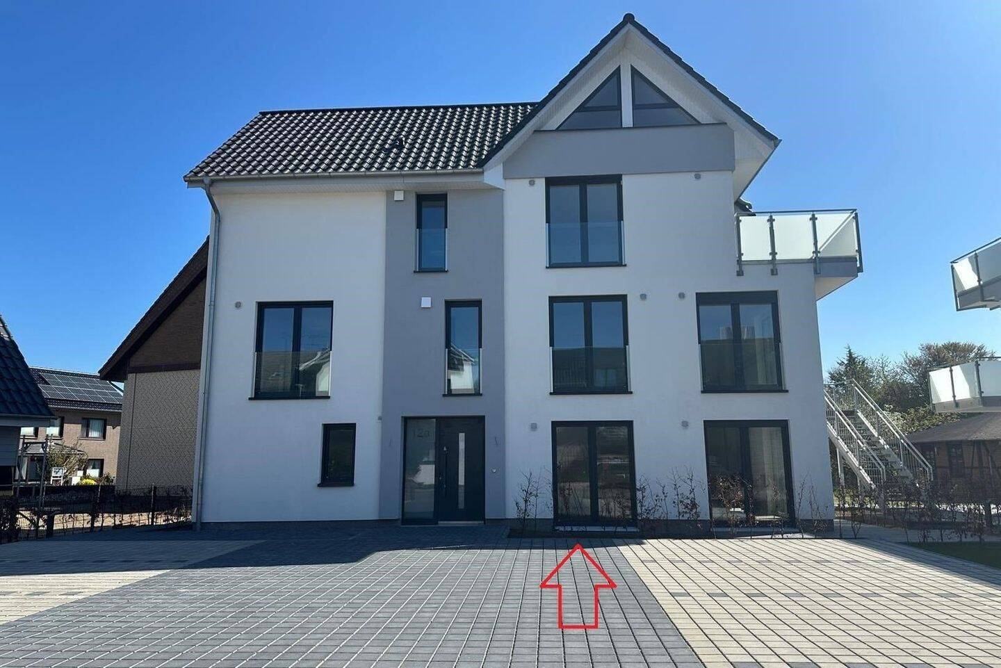 Thumbnail-Neubau-Ferien-Terrassen-Eigentumswohnung
