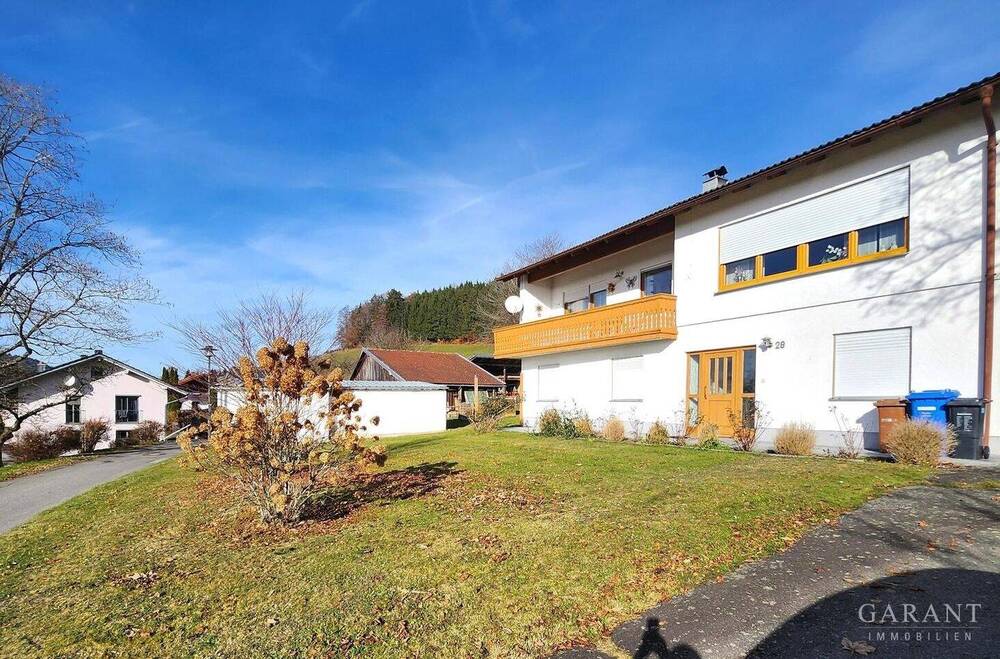 Thumbnail-Freistehendes Einfamilienhaus mit Einliegerwohnung in Waldkirchen!