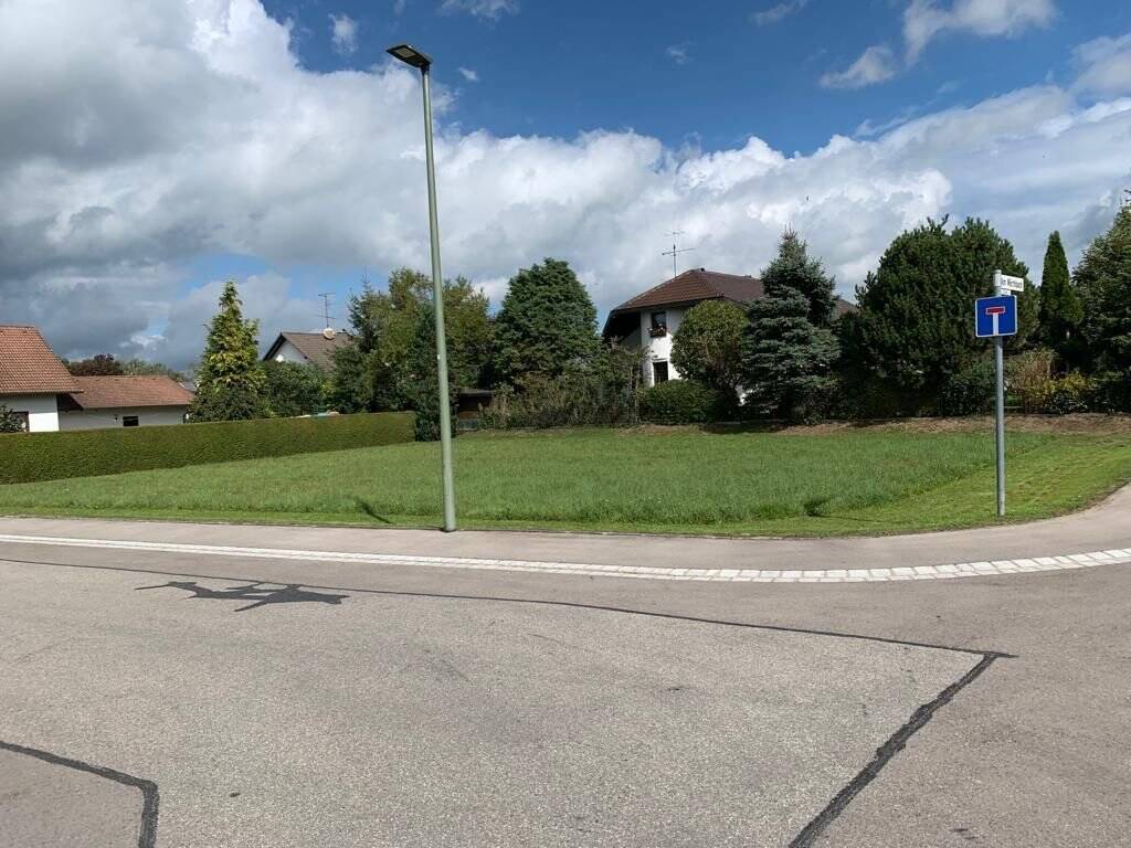 Thumbnail-Schöne Doppelhaushälfte in Rammingen mit Baugrundstück