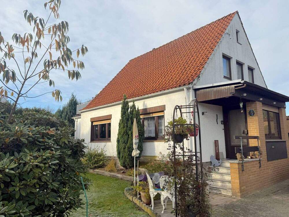 Thumbnail-+++ RESERVIERT+++ Einfamilienhaus am Feldrand zu verkaufen