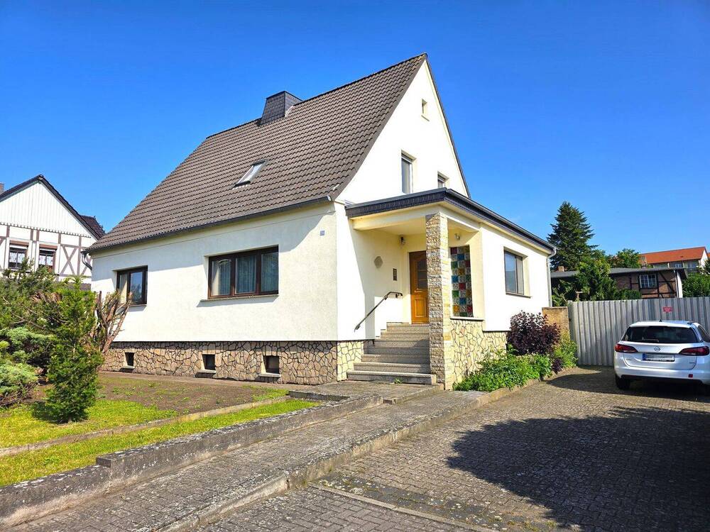 Straßenansicht