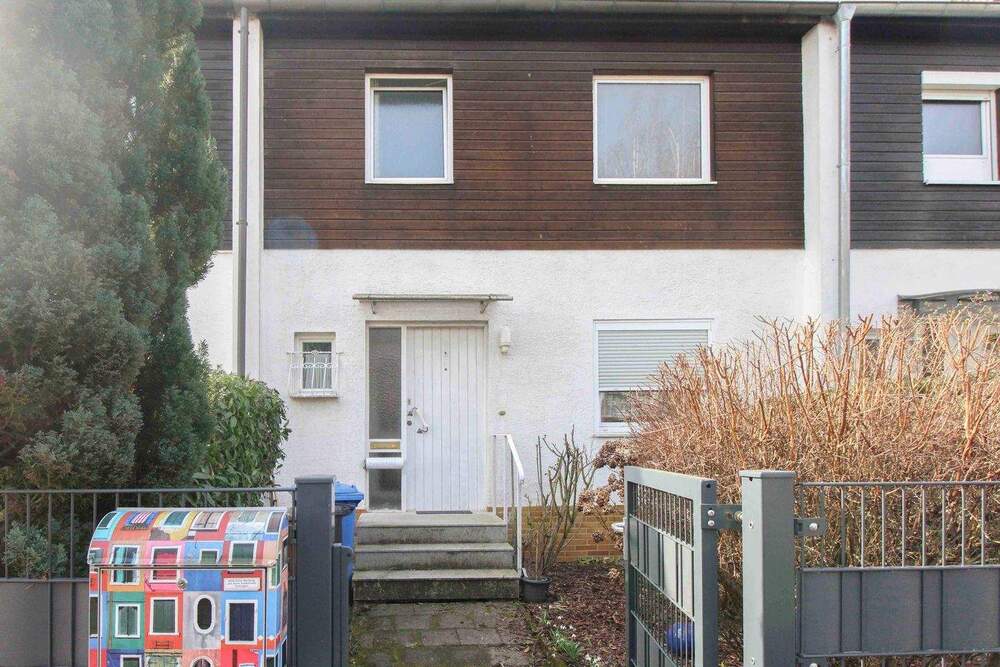 Thumbnail-Gestalten Sie Ihr Familienzuhause: Reihenmittelhaus mit Garten und Balkon in Hofheim-Marxheim