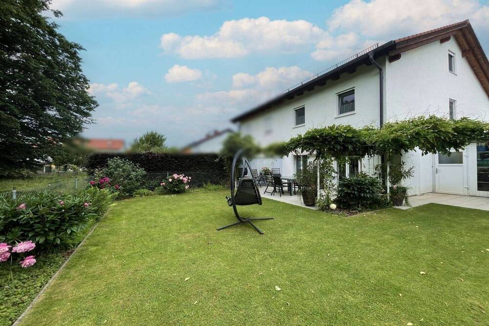 Thumbnail-Fast wie neu: Ihr neues Zuhause mit Blick ins Grüne, Doppelgarage und Carport, zeitnah beziehbar