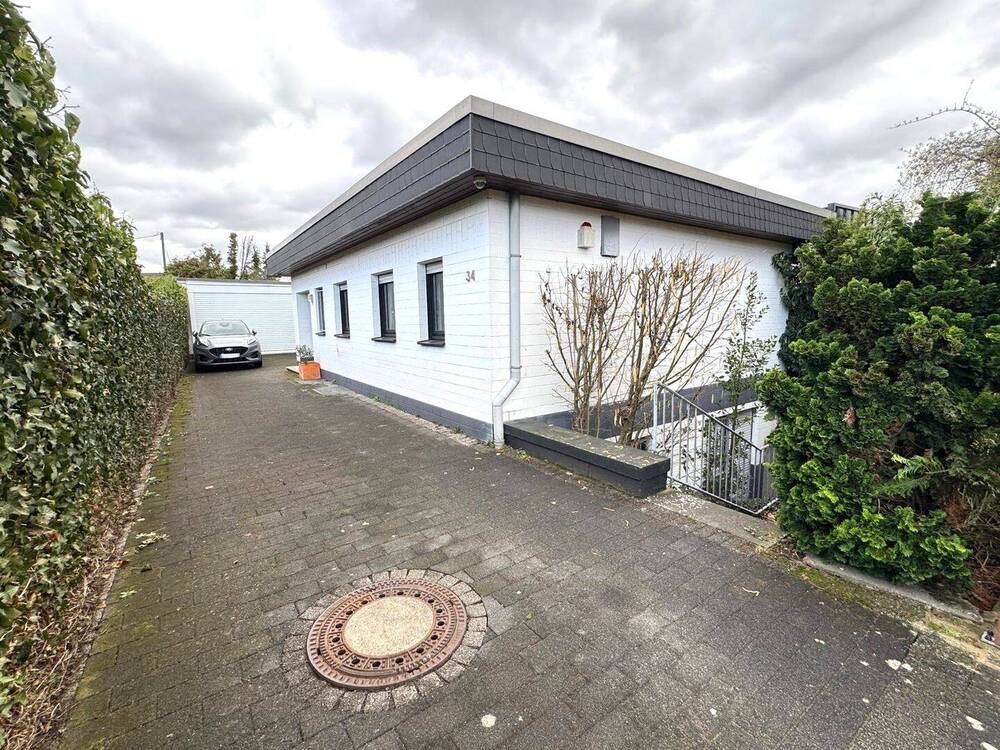 Thumbnail-Charmantes, großzügiges Familienhaus mit Garten in Köln-Esch