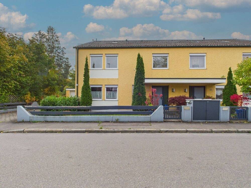 Thumbnail-Attraktive Doppelhaushälfte mit großem Balkon, Garten und Terrasse in ruhiger Lage von Germering
