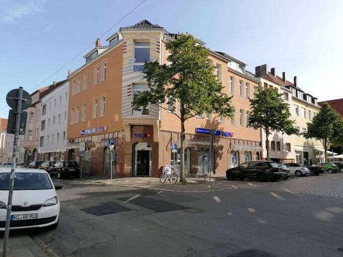 Thumbnail-Modernisierte Vier-Zimmer-Wohnung mit Einbauküche am Neustädter Markt