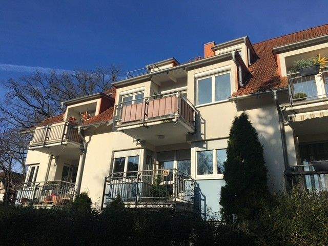 Thumbnail-Frisch renovierte, modernisierte und helle 2-Z-WOHNUNG mit Balkon direkt am Agra-Park