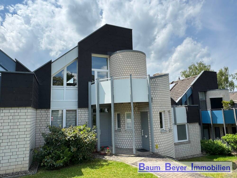 Thumbnail-Architektonisches Highlight: Zweifamilienhaus mit Blick ins Grüne in Nikolausberg bei Göttingen