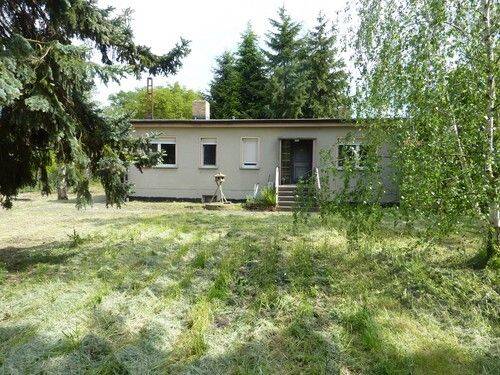 Thumbnail--Unterkellertes Einfamilienhaus auf idyllischem Grundstück -