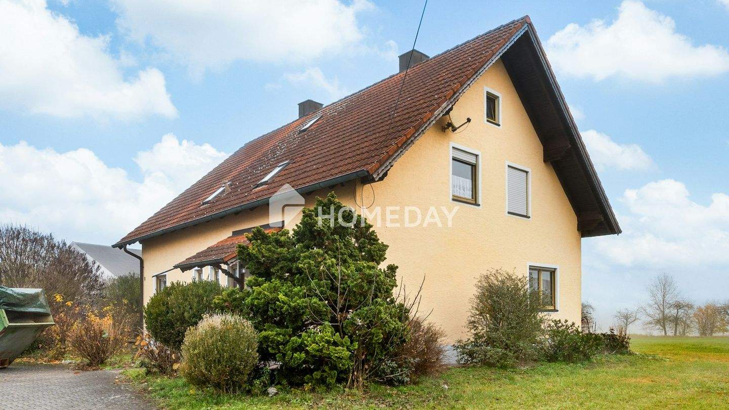 Thumbnail-Großes Einfamilienhaus mit Scheune und XXL-Grundstück in Dieberg