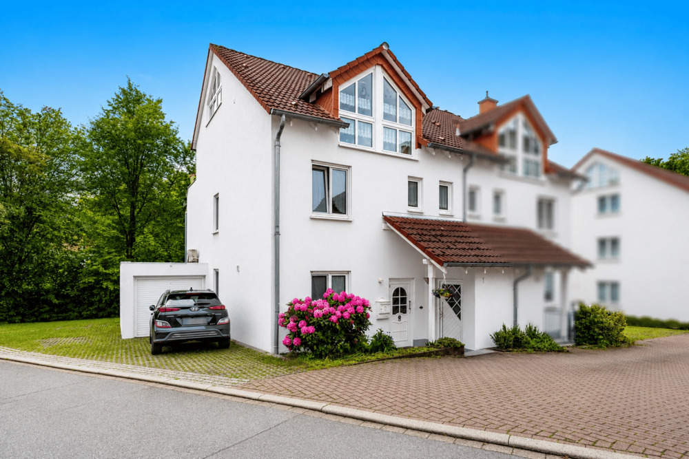 Thumbnail-Hausgefühl inklusive - großzügige Maisonettewohnung mit Reihenhauscharakter