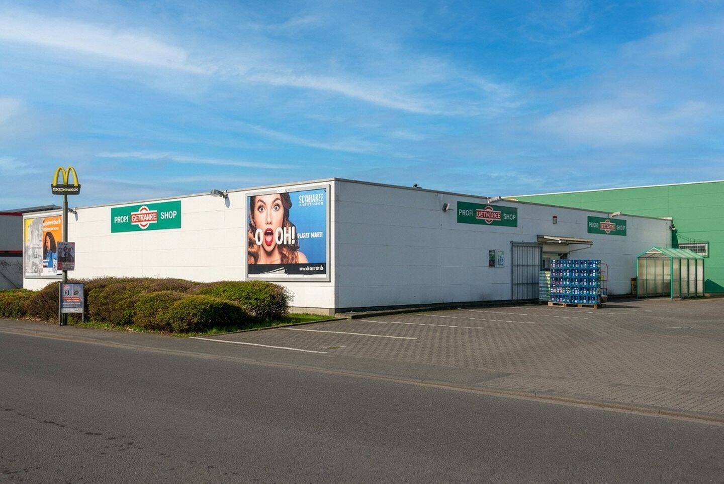 Thumbnail-Top-Einzelhandelsfläche (500 m²) in Hanau (63457) - Direkt am BAUHAUS - 28 Stellplätze