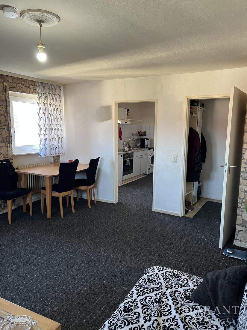 Thumbnail-2 Zimmer-Wohnung, ca. 54,50 qm, inkl. PKW-Garagenstellplatz in Bad Cannstatt!