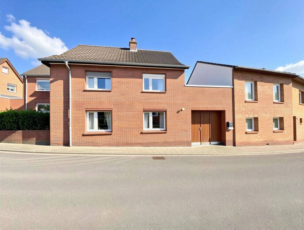 Thumbnail-Kerpen-Blatzheim: Charmantes Haus mit 686 m² Sonnengrundstück & Garage