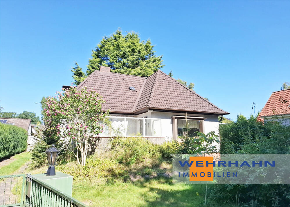 Thumbnail-Mit zusätzlichem Baugrundstück: Sanierungsbedürftiges EFH mit Vollkeller in naturnaher Lage
