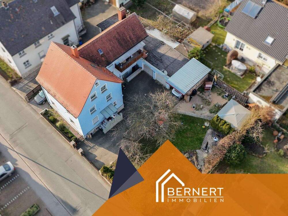 Thumbnail-Großzügiges Mehrfamilienhaus mit Doppelgarage, Gartenidylle und vielseitigem Nutzungspotenzial