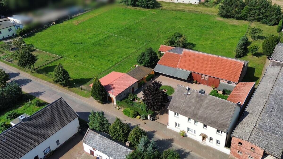 Thumbnail-Gepflegter Resthof mit großer Pferdekoppel