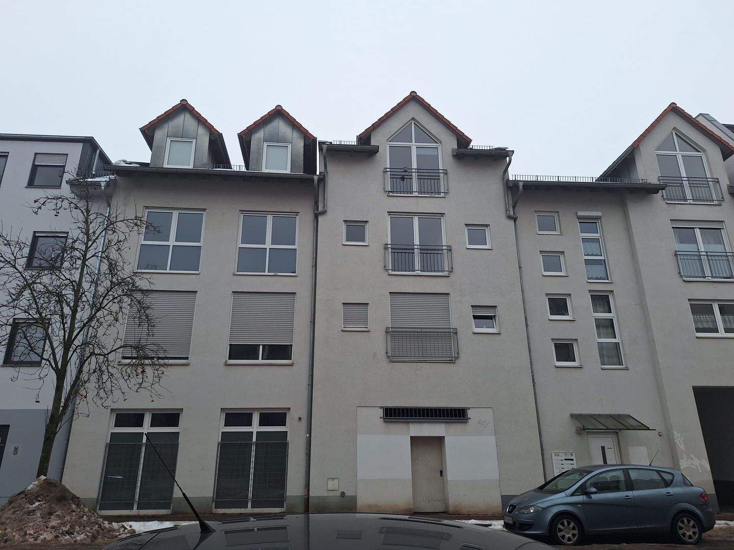 Thumbnail-*Besichtigungen bitte telefonisch abstimmen* 3 - Raumwohnung - ab sofort frei