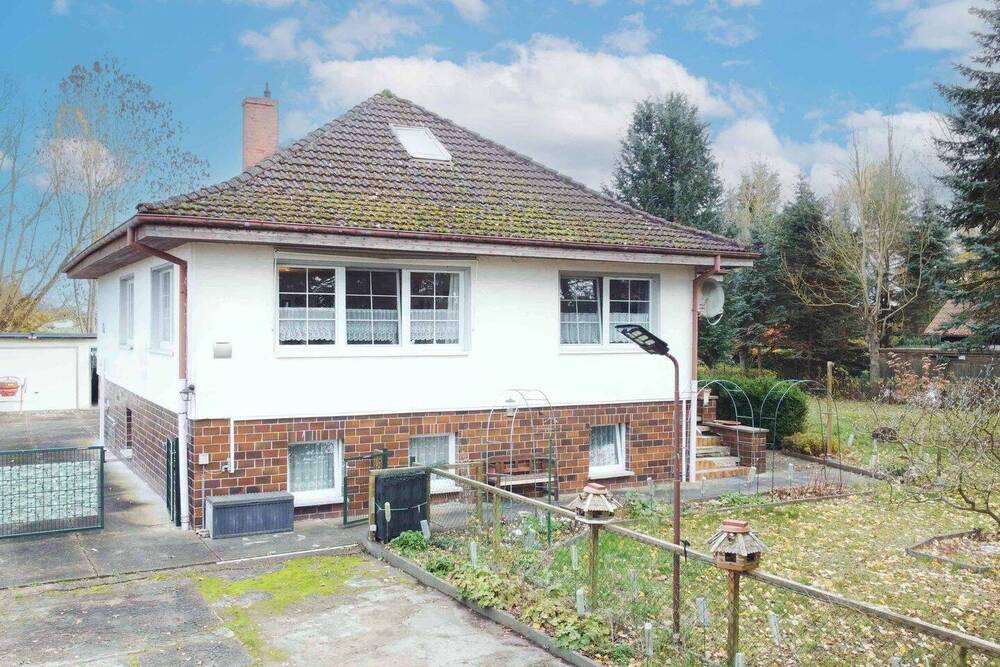 Thumbnail-Zarrendorf: Großes Einfamilienhaus mit Ausbaupotenzial - ideal für Familie & Handwerker
