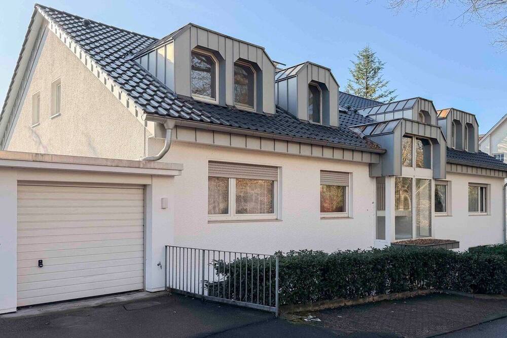 Thumbnail-Traumhafte Lage in Bergisch Gladbach: 3-Zimmer-Wohnung mit Gartenblick und Gestaltungsmöglichkeiten