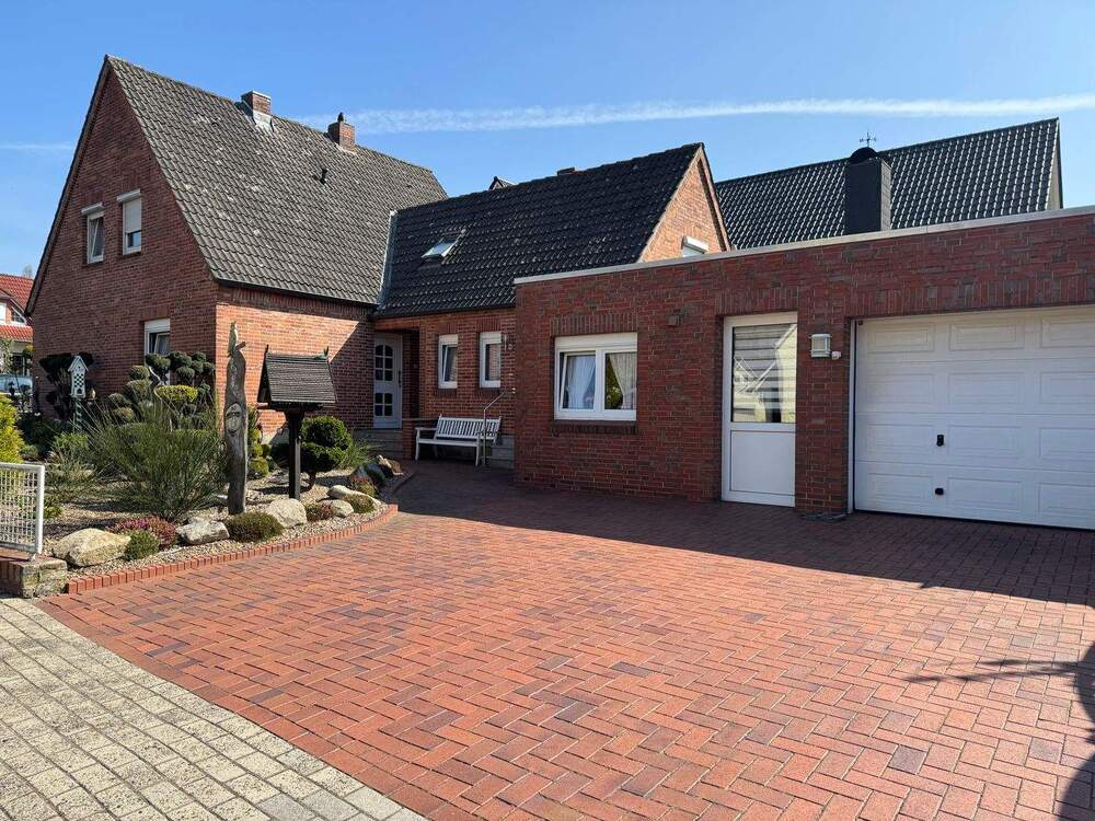 Thumbnail-Freistehendes Einfamilienhaus mit Charme in bester Lage von Lohne