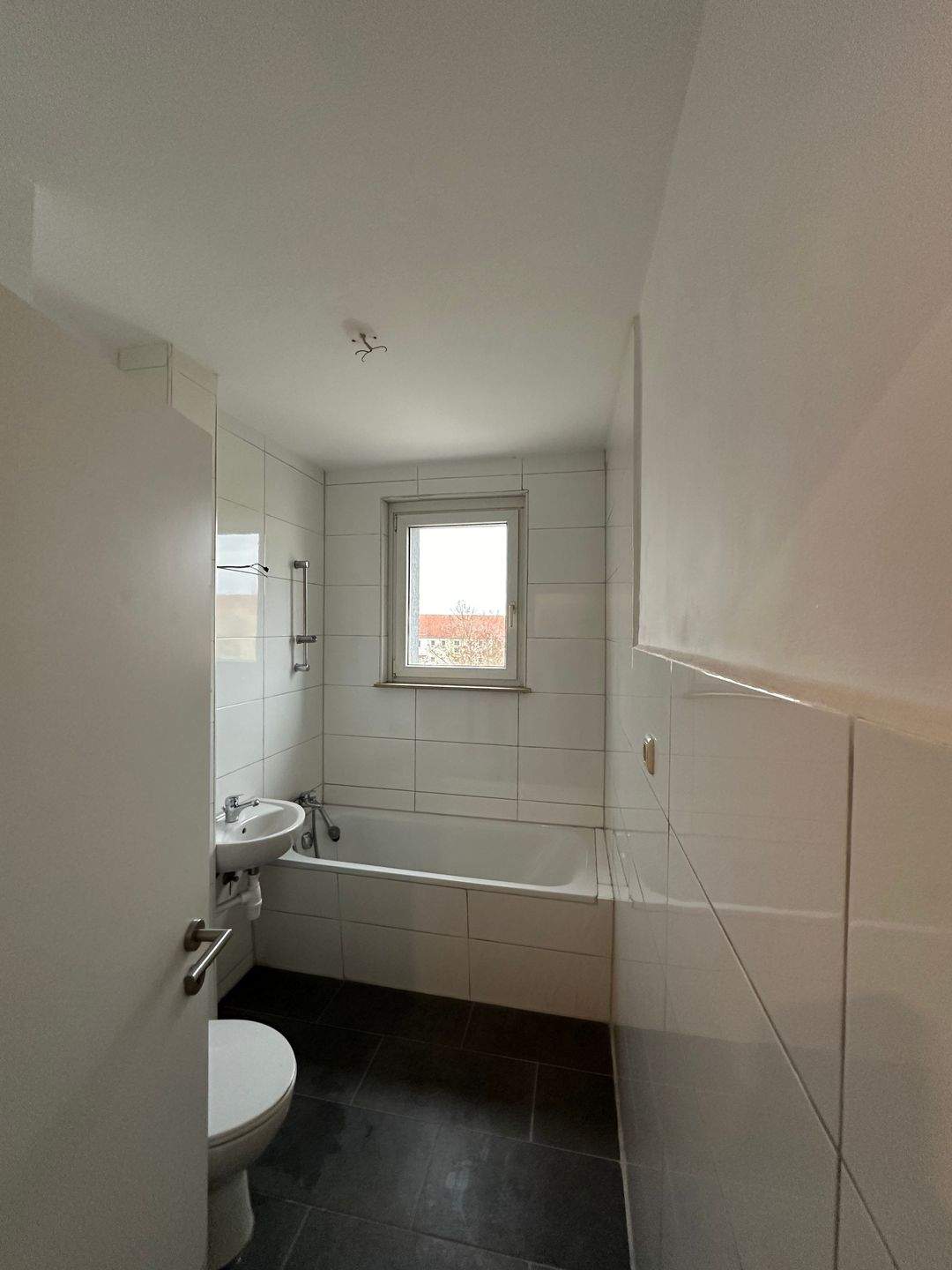 Thumbnail-Charmante 2-Zimmerwohnung mit Balkon in Bitterfeld-Wolfen