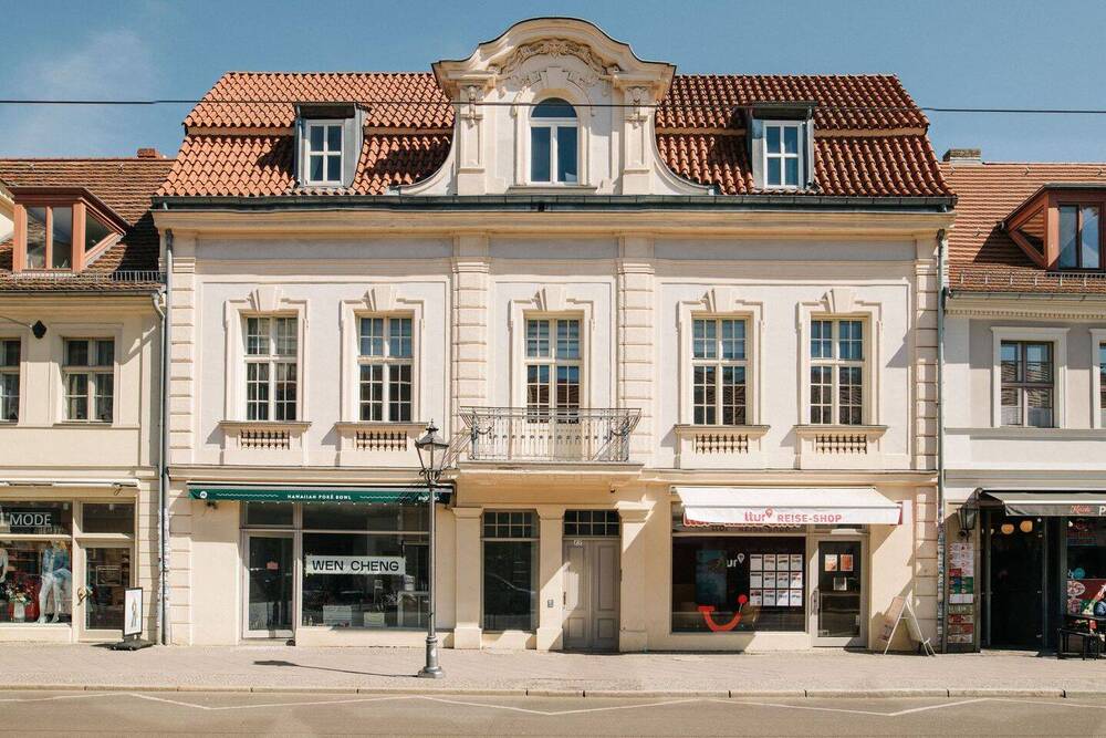 Thumbnail-Wohn-Geschäftshaus im historischen Barocken Typenhaus um 1734 inmitten der Innenstadt