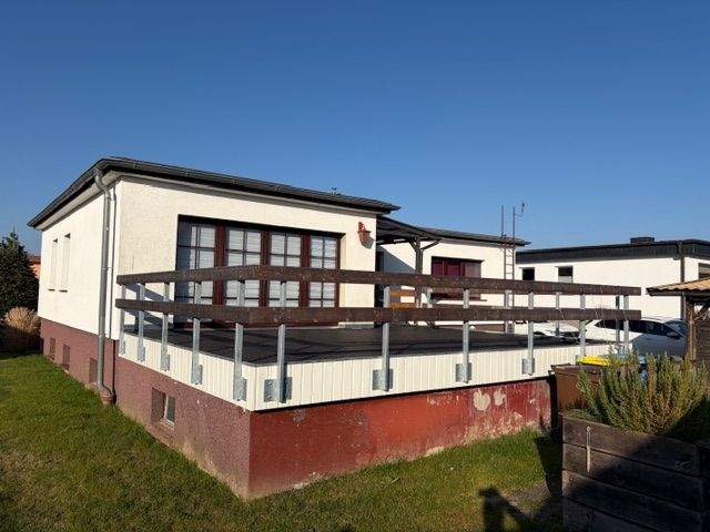 Thumbnail-Voll unterkellertes Einfamilienhaus mit Nebengelass in Tribsees zu verkaufen