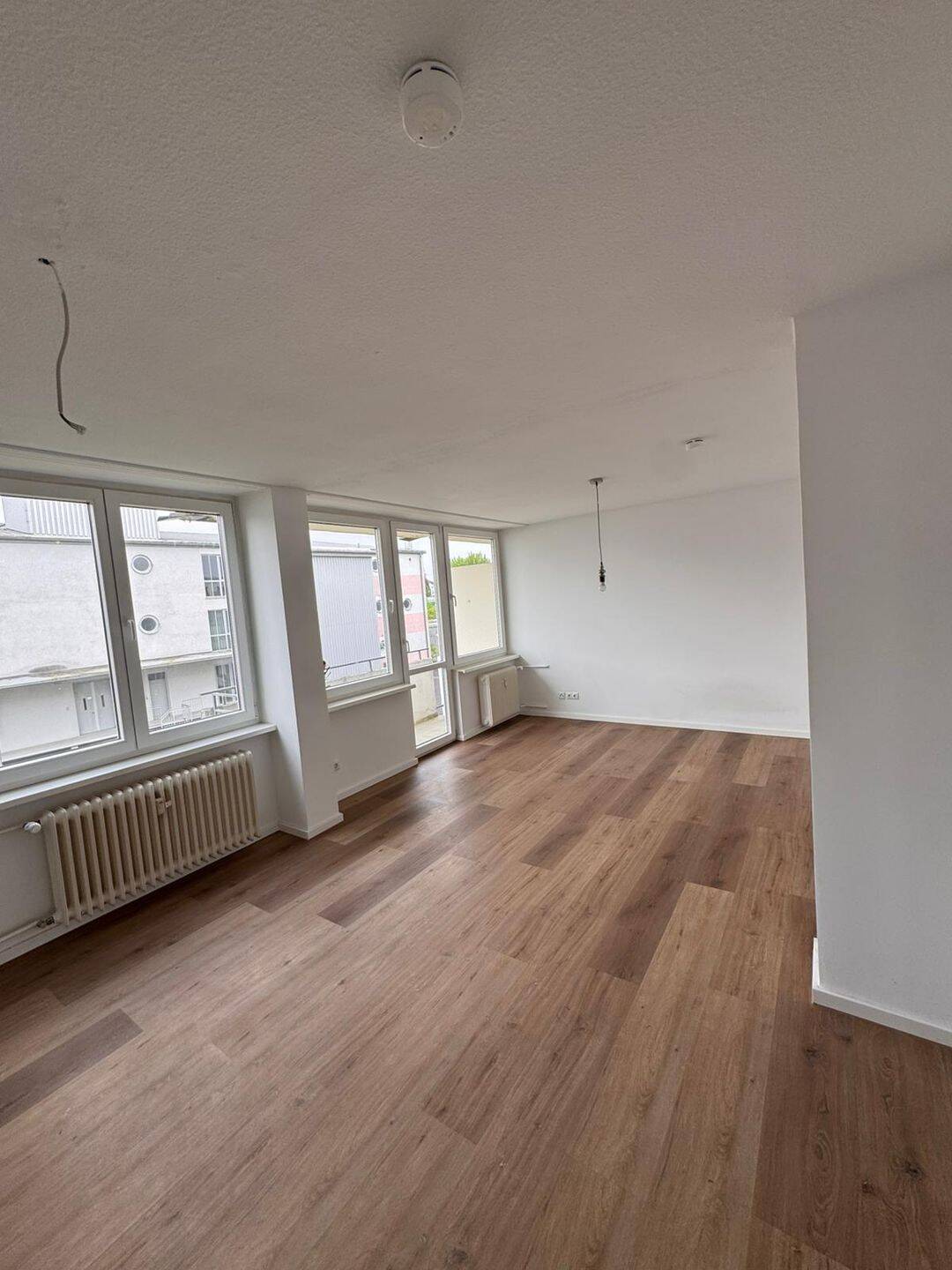 Thumbnail-Geräumige 3-Zimmer-Wohnung mit Balkon in Heidingsfeld, Würzburg