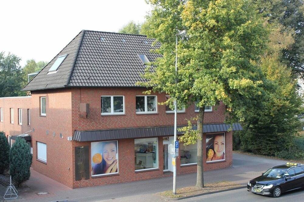 Thumbnail-1068 - Erstbezug nach Renovierung! 4-Zimmer-Wohnung mit EBK in Kreyenbrück!