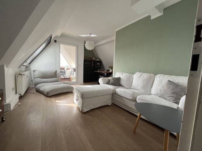 Thumbnail-Klasse DG-Wohnung mit Einbauküche und Blick über die Stadt