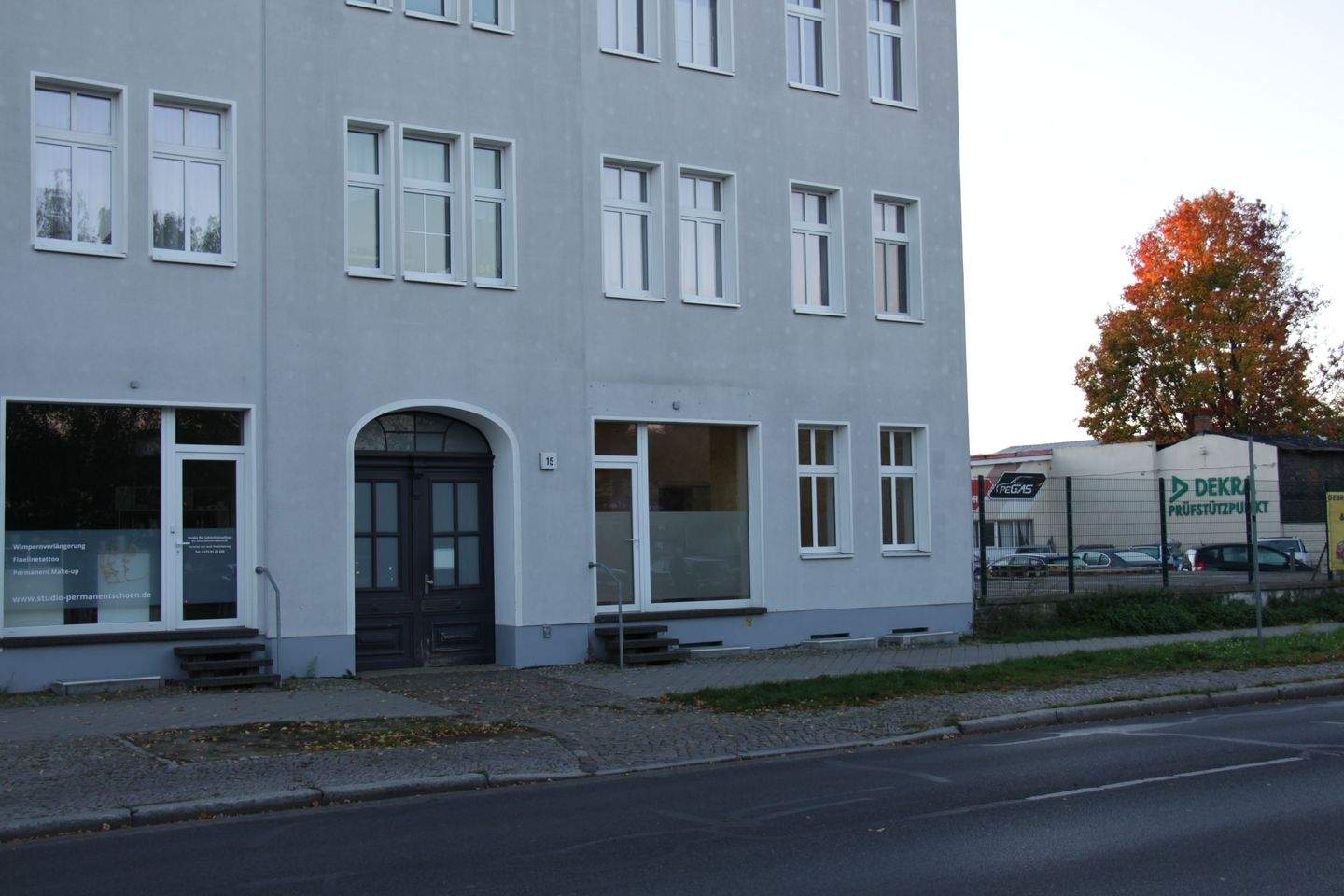 Thumbnail-SACHSENHAUSENER STR. 15 – 3-Zimmerwohnung 2. OG - frisch renoviert - ab sofort!