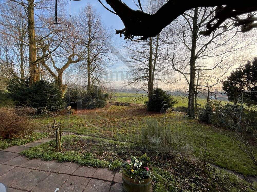 Thumbnail-Freistehendes EFH mit großem Garten und Weitblick in Hafennähe