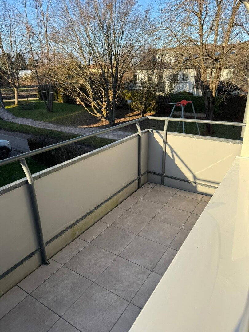 Thumbnail-Modernes Wohnen: Helle 2-Zimmer-Wohnung mit sonnigem Balkon in Stuttgart-Stammheim