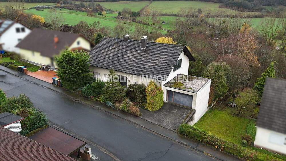 Thumbnail-Wohnen mit Weitblick - Großzügiges Zweifamilienhaus in Sannerz