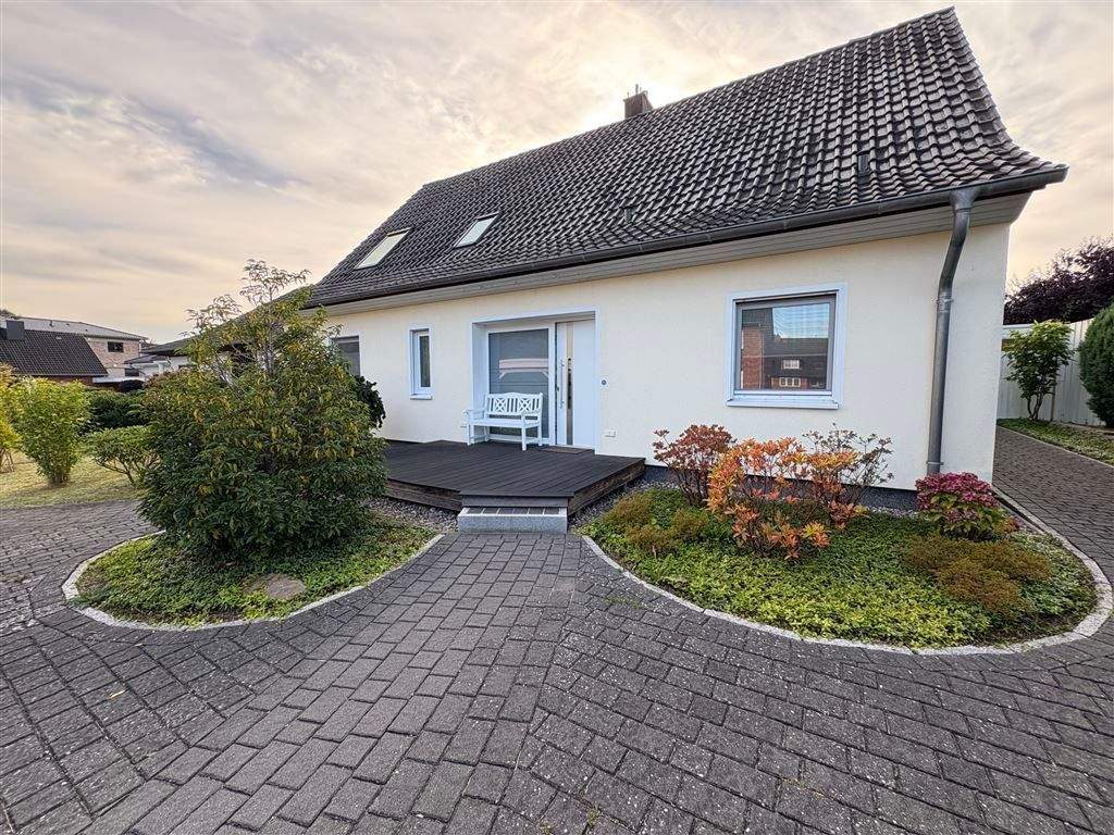 Thumbnail-Fußläufig zum Bordesholmer See! Einfamilienhaus mit großzügigem sonnenverwöhntem Grundstück!