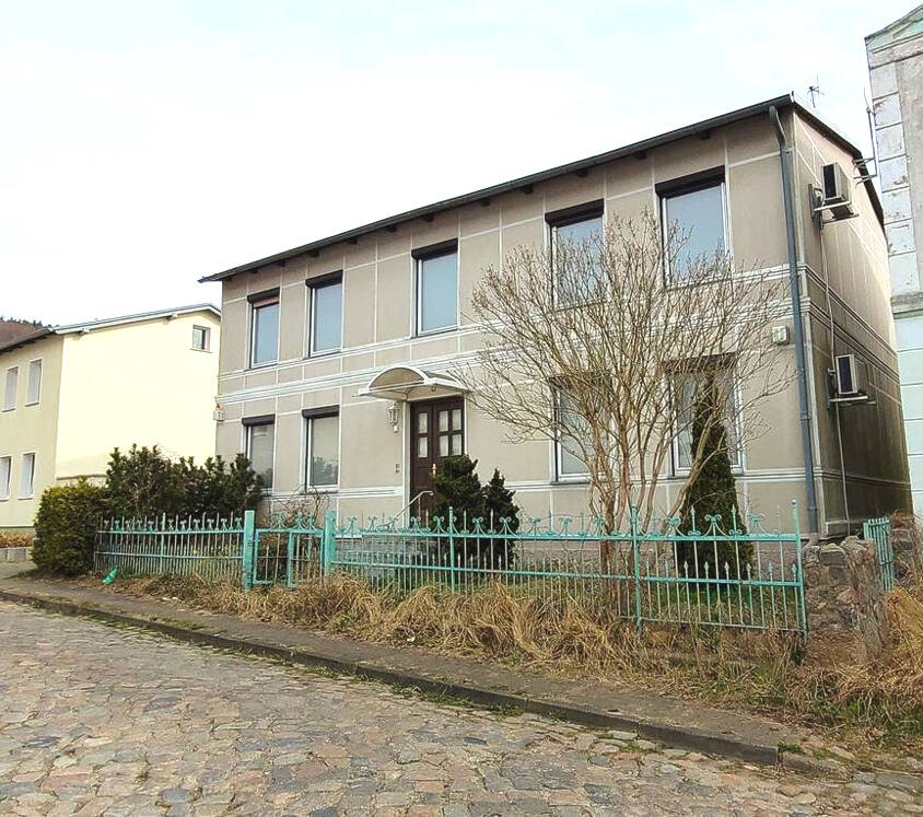 Thumbnail-Besondere Investitionsgelegenheit: Appartementhaus mit Nebengebäude in Strandnähe auf Rügen