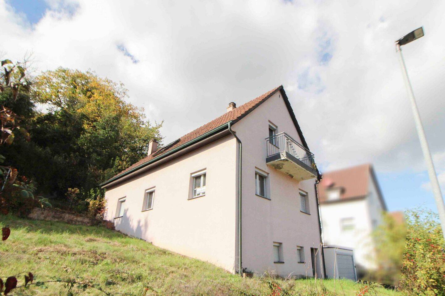 Thumbnail-Einfamilienhaus mit Balkon in ruhiger Randlage von Dürrmenz