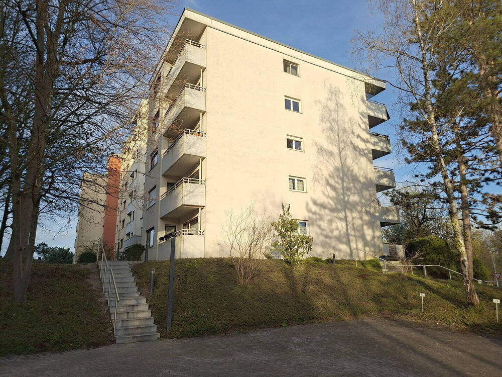 Thumbnail-2-Zi.-Whg. mit Balkon & TG in Uni-NäheSonnenbühl provisionsfrei