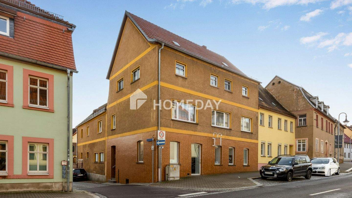 Thumbnail-Frohburg -Zentrale MFH mit Gewerbe, zwei Wohnungen, Dachterrasse und Garage