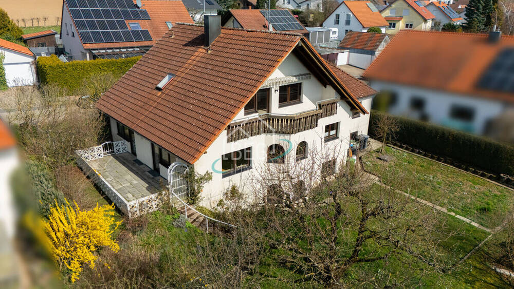 Thumbnail-Gepflegtes Einfamilienhaus mit Weitblick und vielseitigem Raumangebot